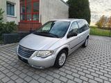 Chrysler Voyager 2.8 CRD HU NEU 7-Sitzer Behindertenumbau - Chrysler Voyager Gebrauchtwagen
