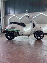 Vespa GTS Super 300 - Vespa Motorräder in Duisburg