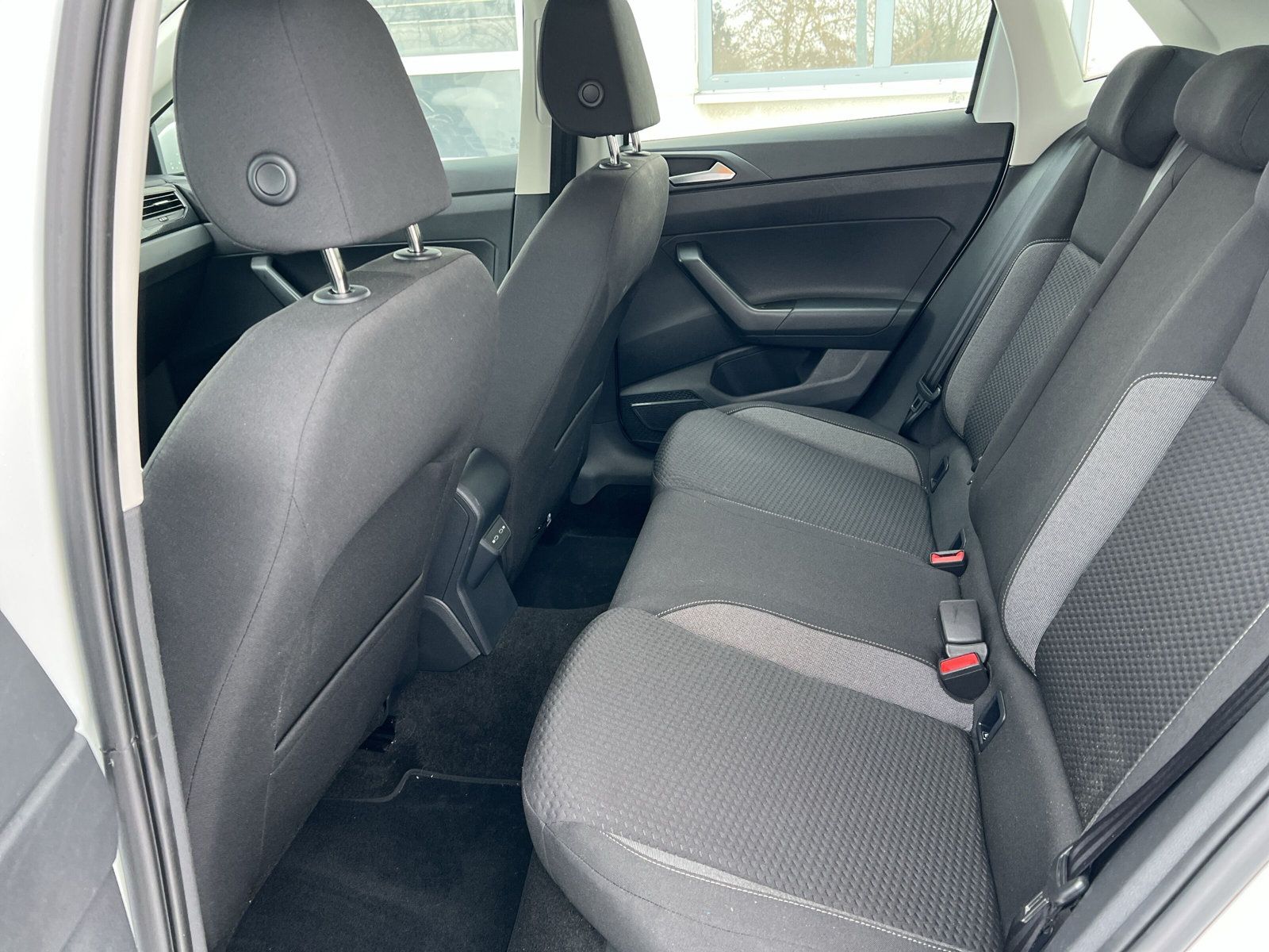 Fahrzeugabbildung Volkswagen Polo 1.0 Life Virtual DAB