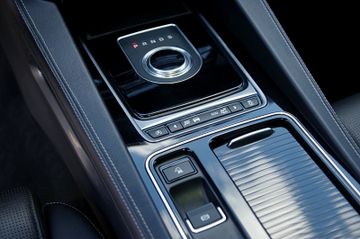 Jaguar F-PACE R-Sport 30d AWD*ACC,Pano,Kamera,Komfort*