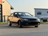 Opel Astra Coupé 2.2 16V BERTONE - Opel Astra mit Benzin-Antrieb: Coupé, 16v Coup