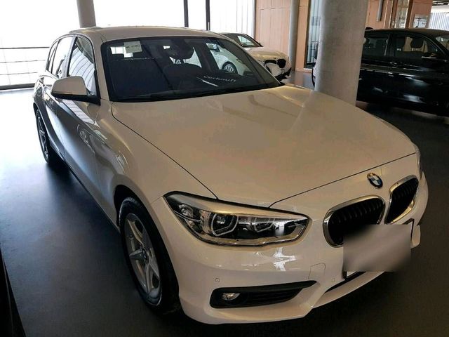 BMW 1er 120i Advantage, nur 26.500 km