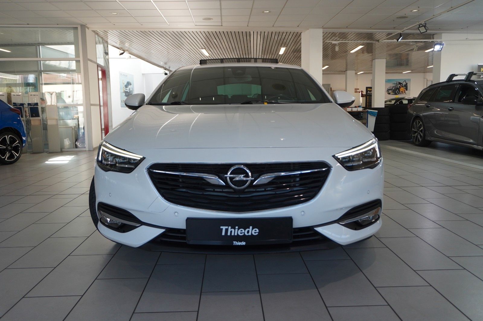 Fahrzeugabbildung Opel Insignia B GS 2.0D INNOV. NAVI/KAMERA/PANO./AHK