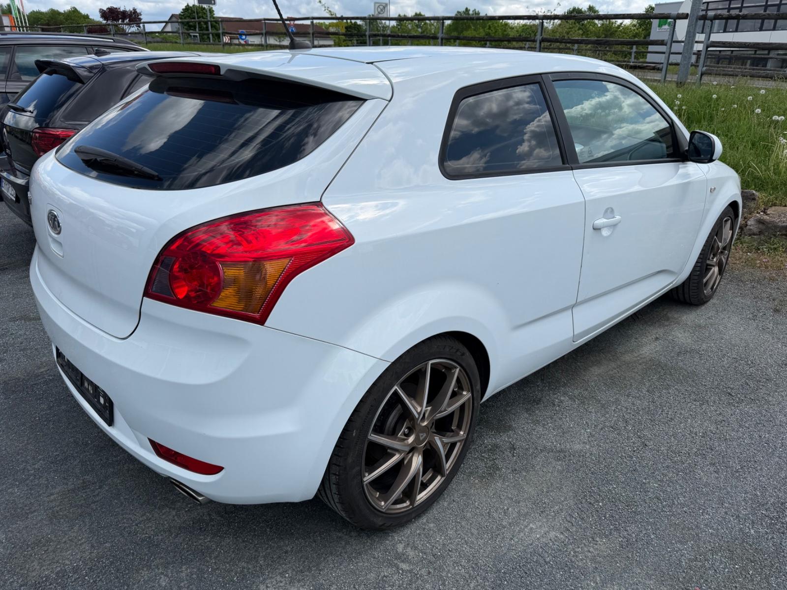 Kia pro_cee'd / ProCeed 1.6 CVVT TÜV NEU