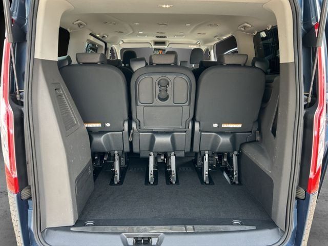 Fahrzeugabbildung Ford Transit Tourneo Kombi Titanium 2.0 TDCi 320 L1 T