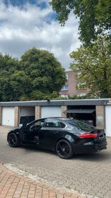 Jaguar XF 30d(X260) 8x Bereift/8Felgen - Jaguar XF in Duisburg
