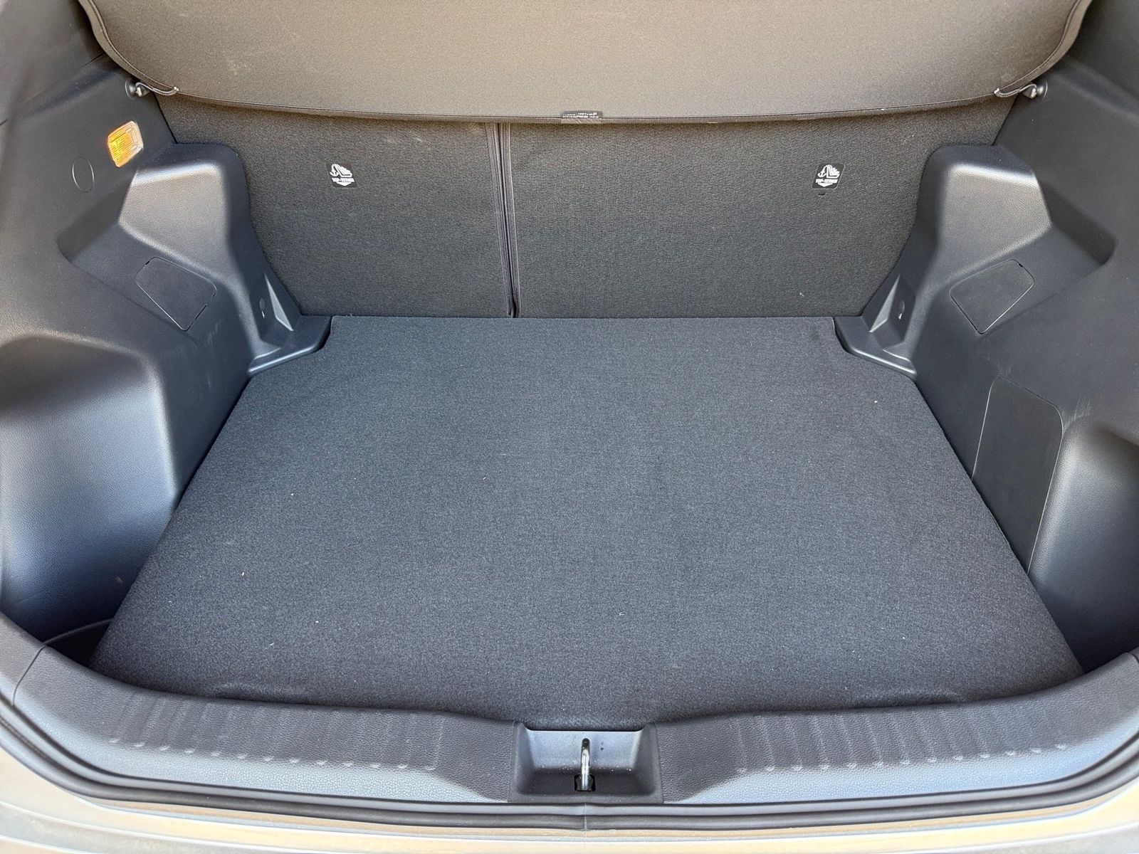 Fahrzeugabbildung Toyota Yaris Cross 1.5 Hybrid Teamplayer KlimaA,LED,SHZ