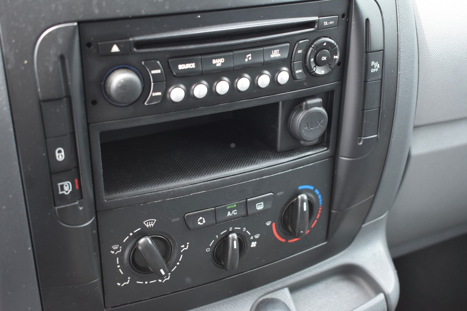 Fahrzeugabbildung Citroën Jumpy HDi 120 FAP 29 L1H1 Kasten