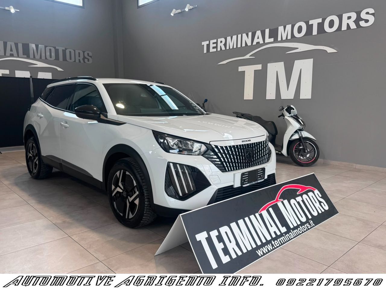 Peugeot 2008 PureTech 100 S&S Allure imagem 2