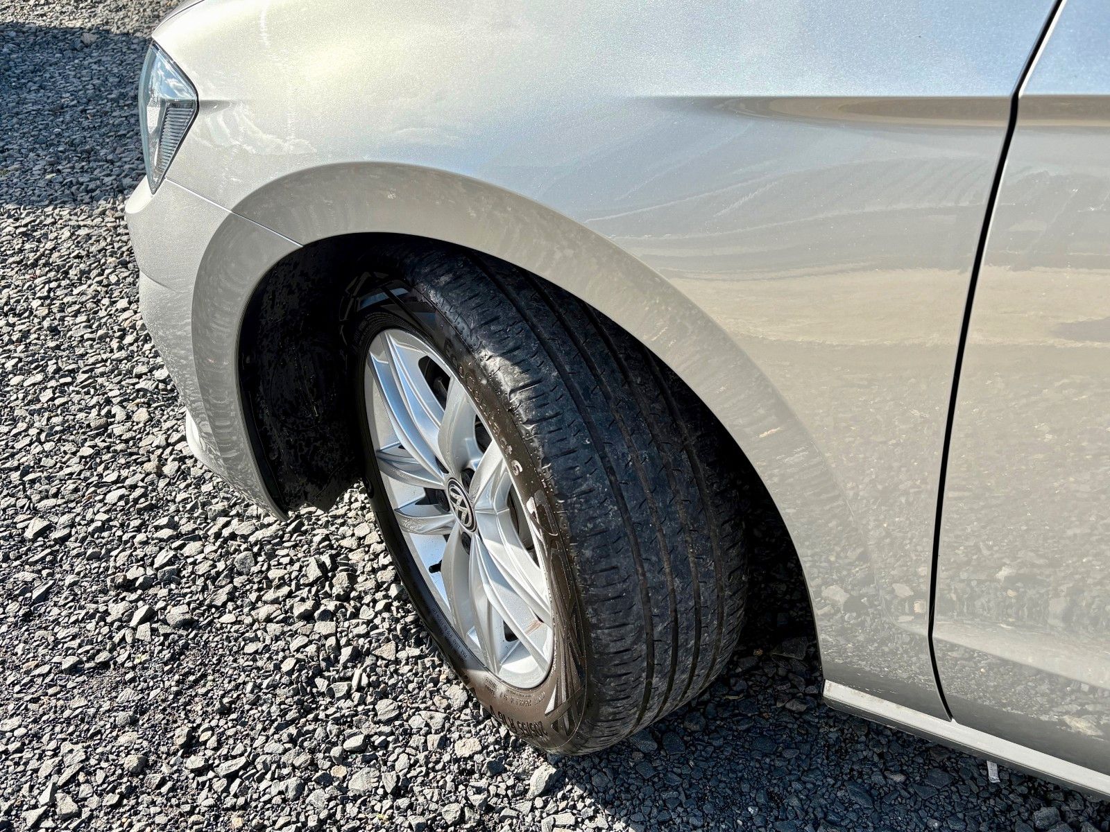 Fahrzeugabbildung Volkswagen Golf Sportsvan VII 1.5 TSI DSG Klima PDC 2.HAND