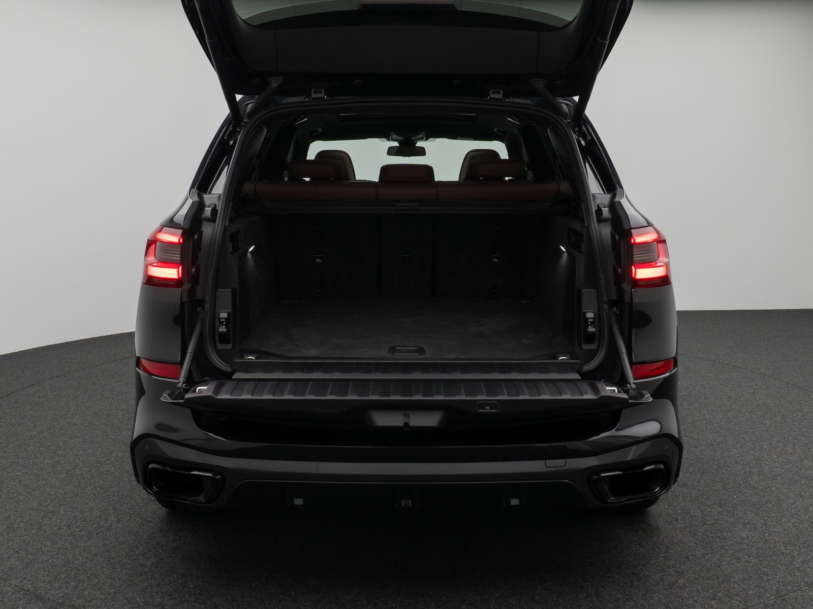 Fahrzeugabbildung BMW X5 xD30d M Sport Panorama Laser Kamera HUD HiFi