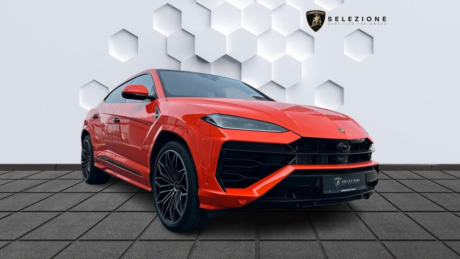 Lamborghini Urus SE V8 PHEV / Warranty