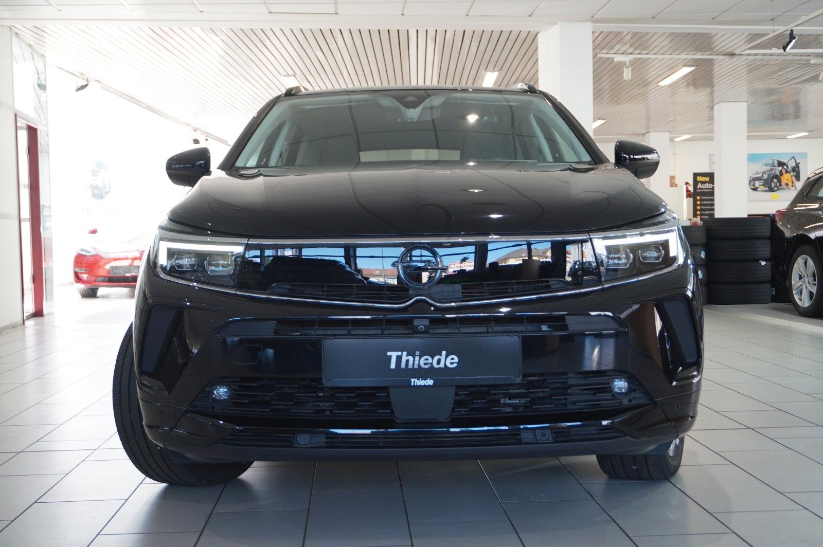 Fahrzeugabbildung Opel Grandland (X) 1.6T GSe HYBRID 4X4 NAVI/LED/SPORT