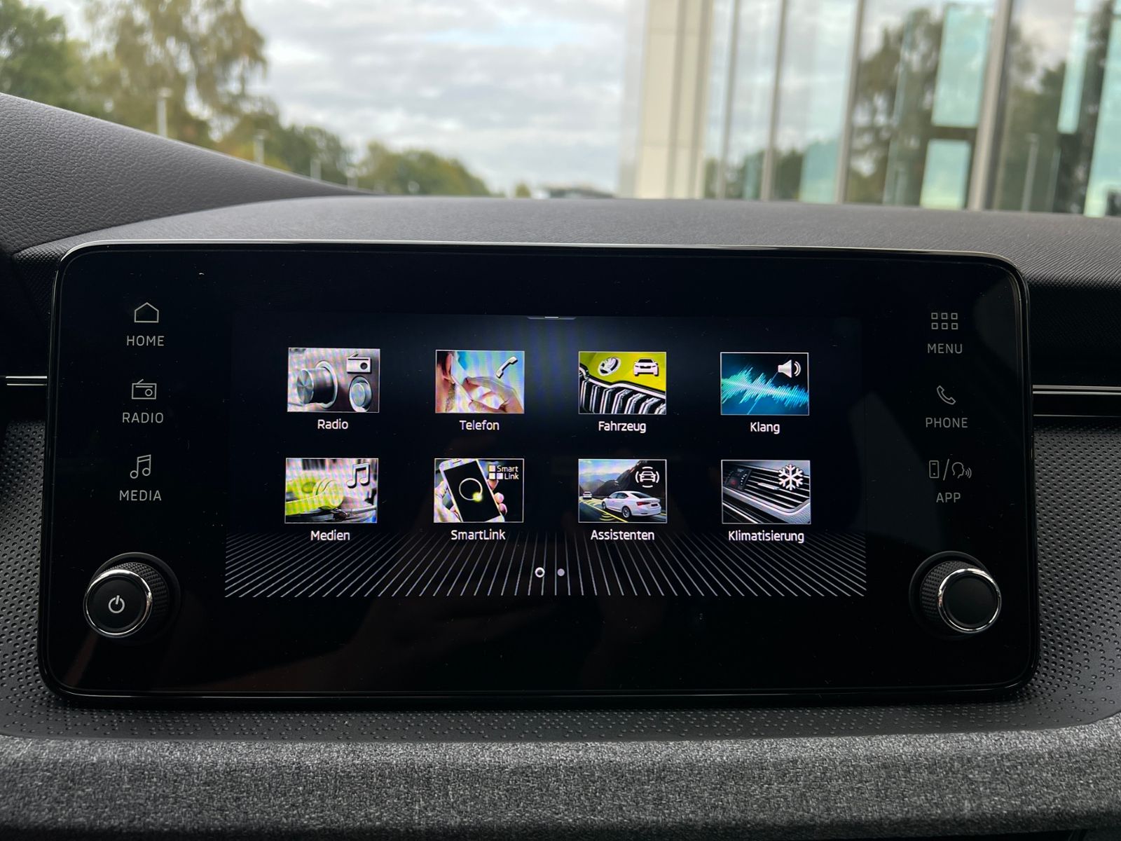 Fahrzeugabbildung SKODA Scala Selection 1.0 TSI DSG *AHK, LED, ACC, Kame