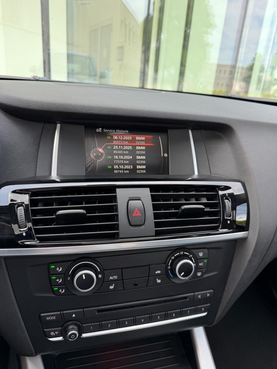 BMW X3 xDrive 20d PANO Automatik NAVI SHZ Klimaauto