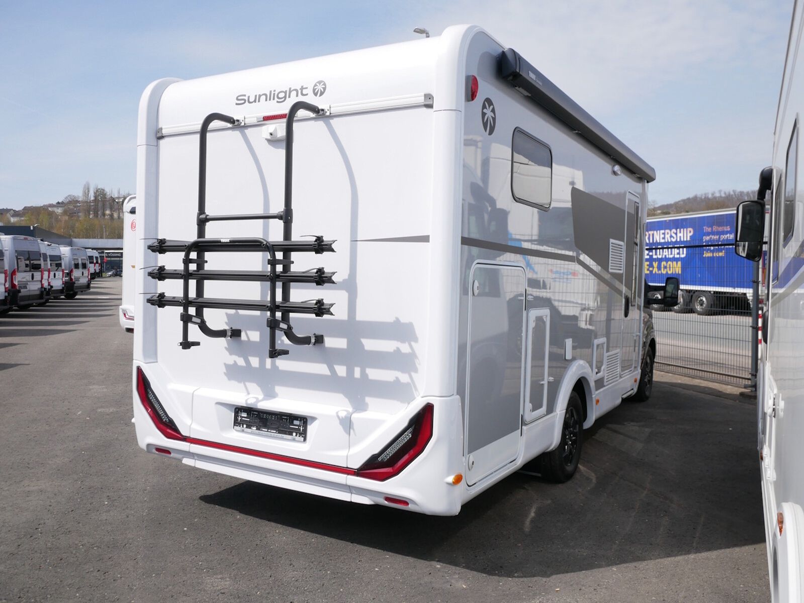 Fahrzeugabbildung Sunlight Adventure T Ford 670S Adventure-Paket, Hubbett