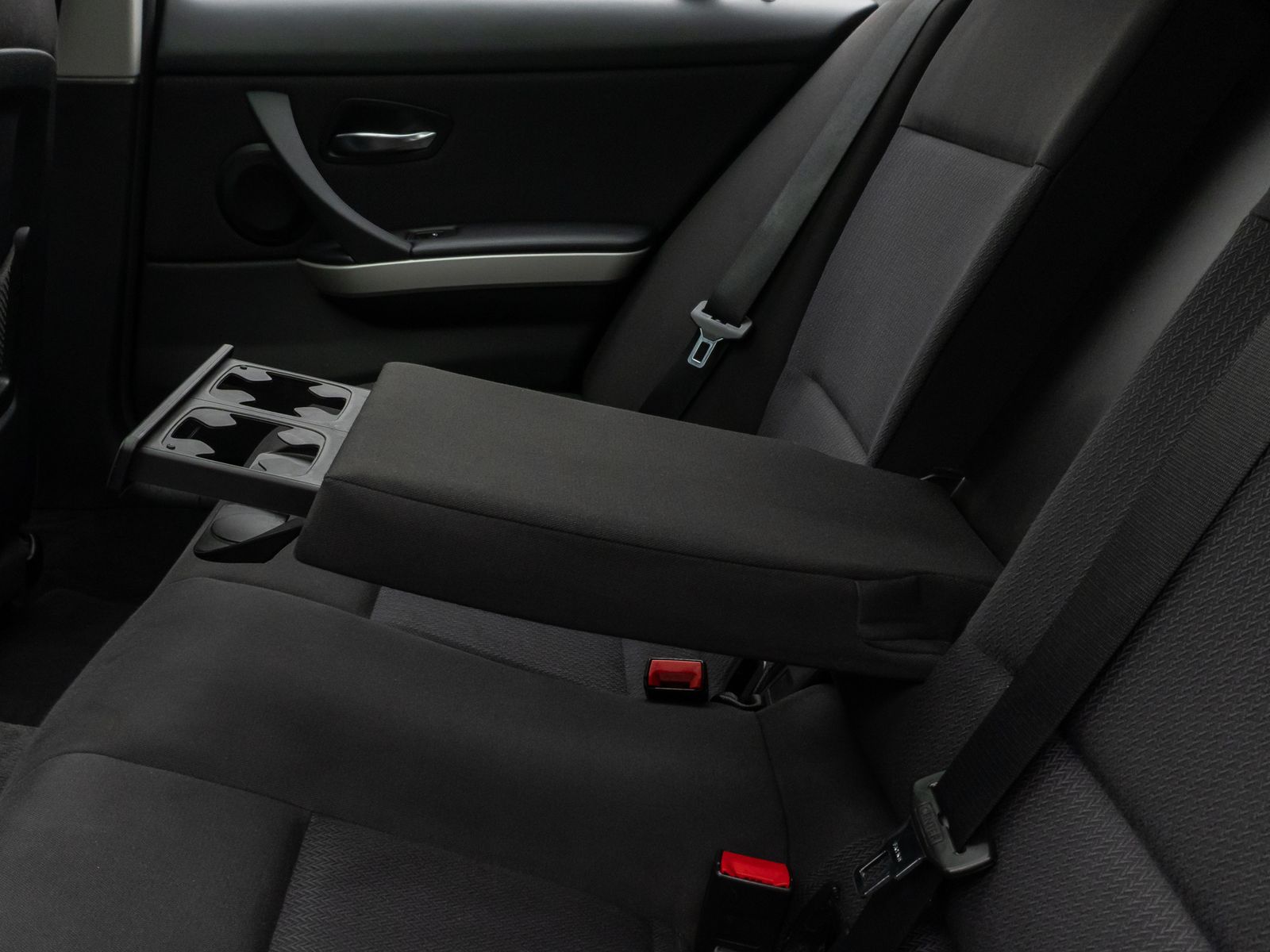 Fahrzeugabbildung BMW 320d PDC Navi Xenon Fernlichtassist Komfort AHK