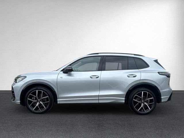 Tiguan 2.0 TDI DSG R-LINE AHK+NAVI.+ACC+HEAD-UP+