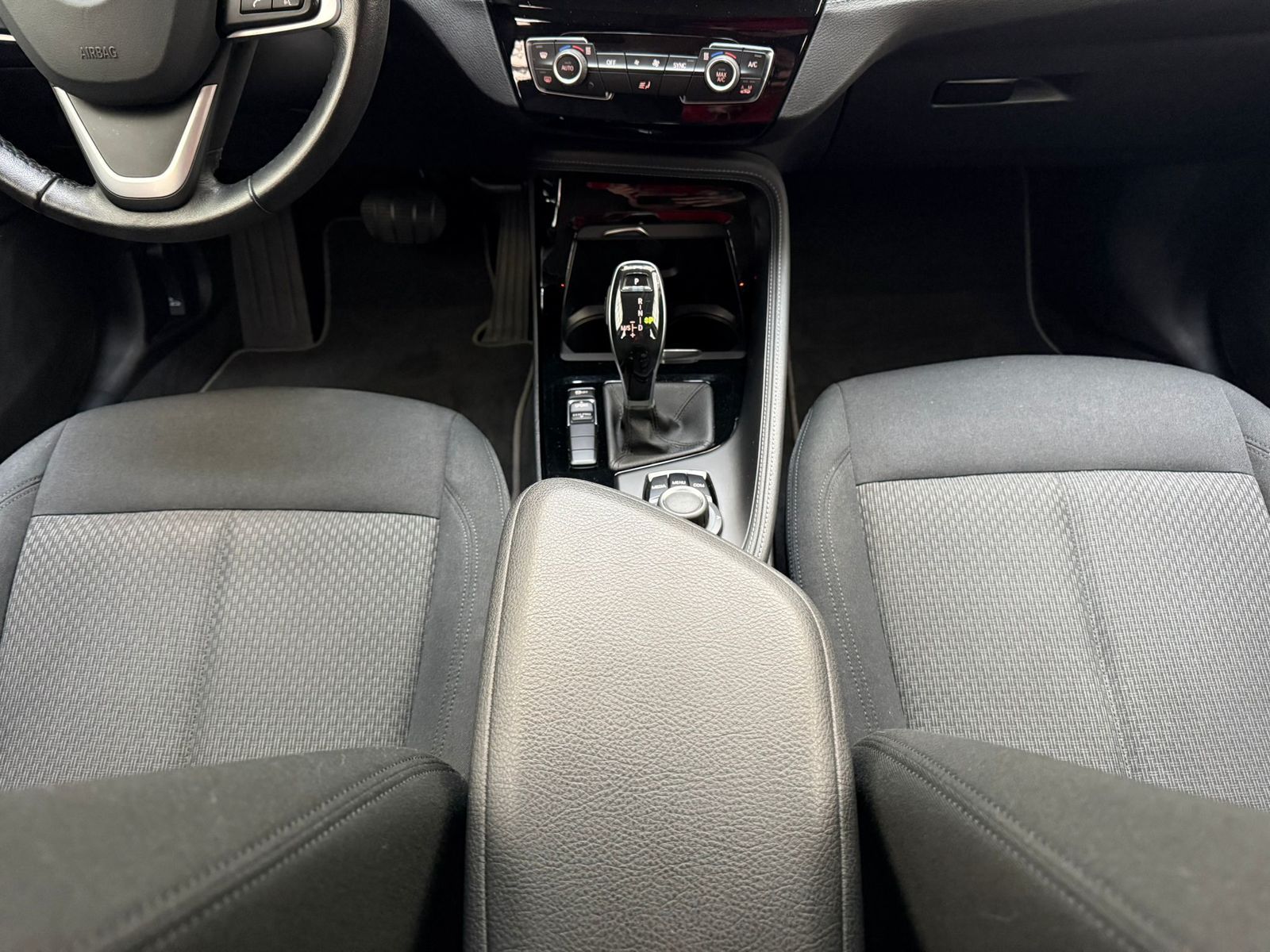 BMW X2 sDrive 20i LED|ParkPilot|Bluetooth|DAB foto 14