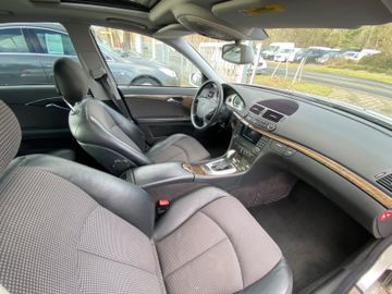 Fahrzeugabbildung Mercedes-Benz E 200 Kompressor Avantgarde*SHZ*PDC*Tempomat*