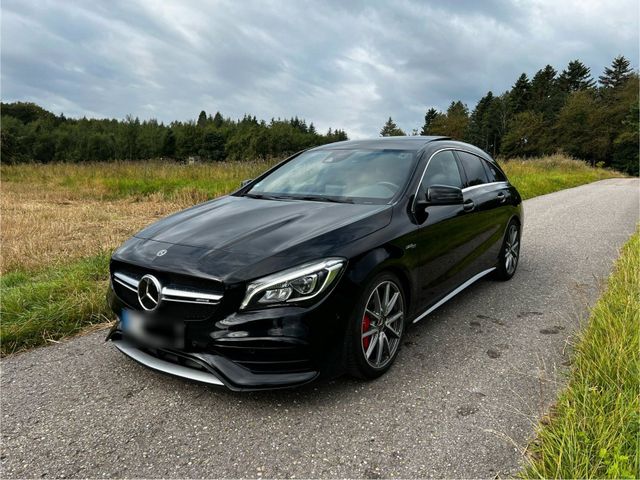 MERCEDES-BENZ CLA 45 AMG Shooting Brake