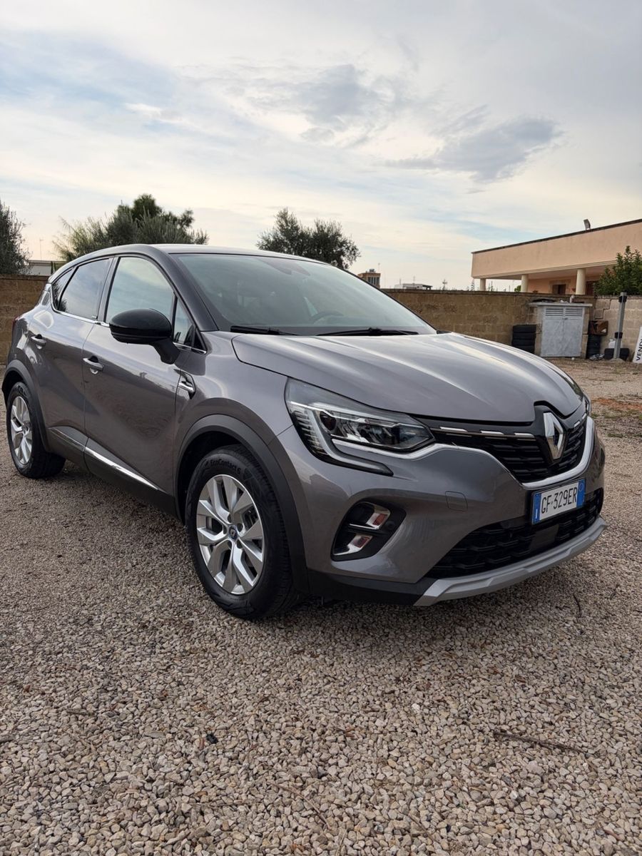 Renault Captur Plug-in Hybrid E-Tech Strafull !! imagem 2