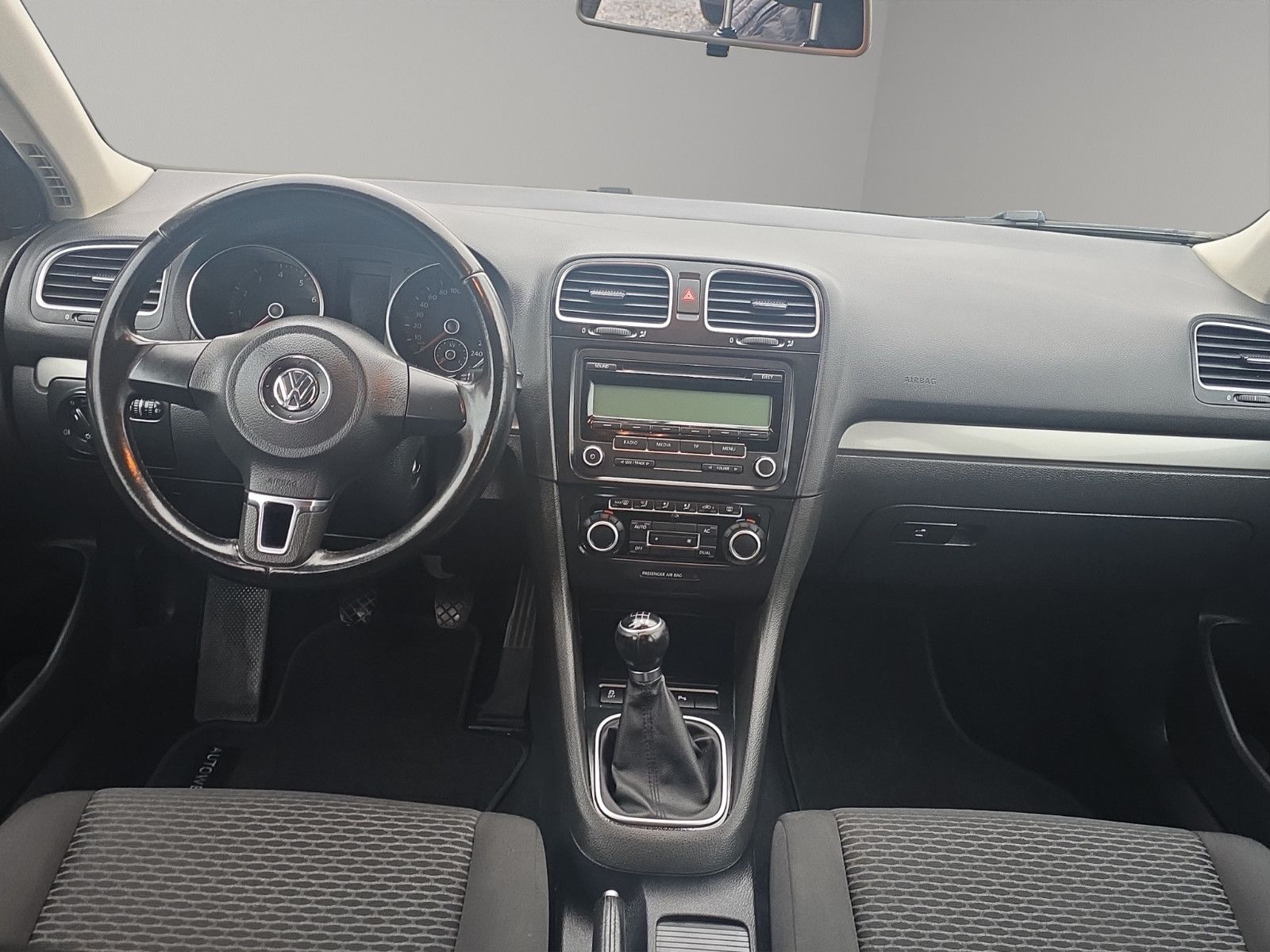 Fahrzeugabbildung Volkswagen Golf VI Variant Trendline INSPEKTION TÜV NEU