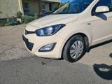 Mercedes-Benz Hyundai i20 Automatik Ahk Tüv neu Service neu - Mercedes-Benz: Auto Service