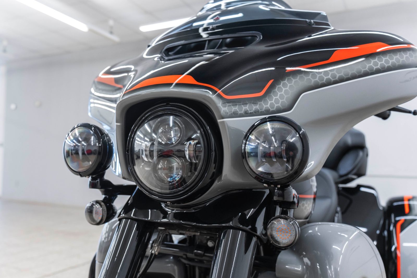 Fahrzeugabbildung Harley-Davidson FLHTCUTG TRI GLIDE ULTRA