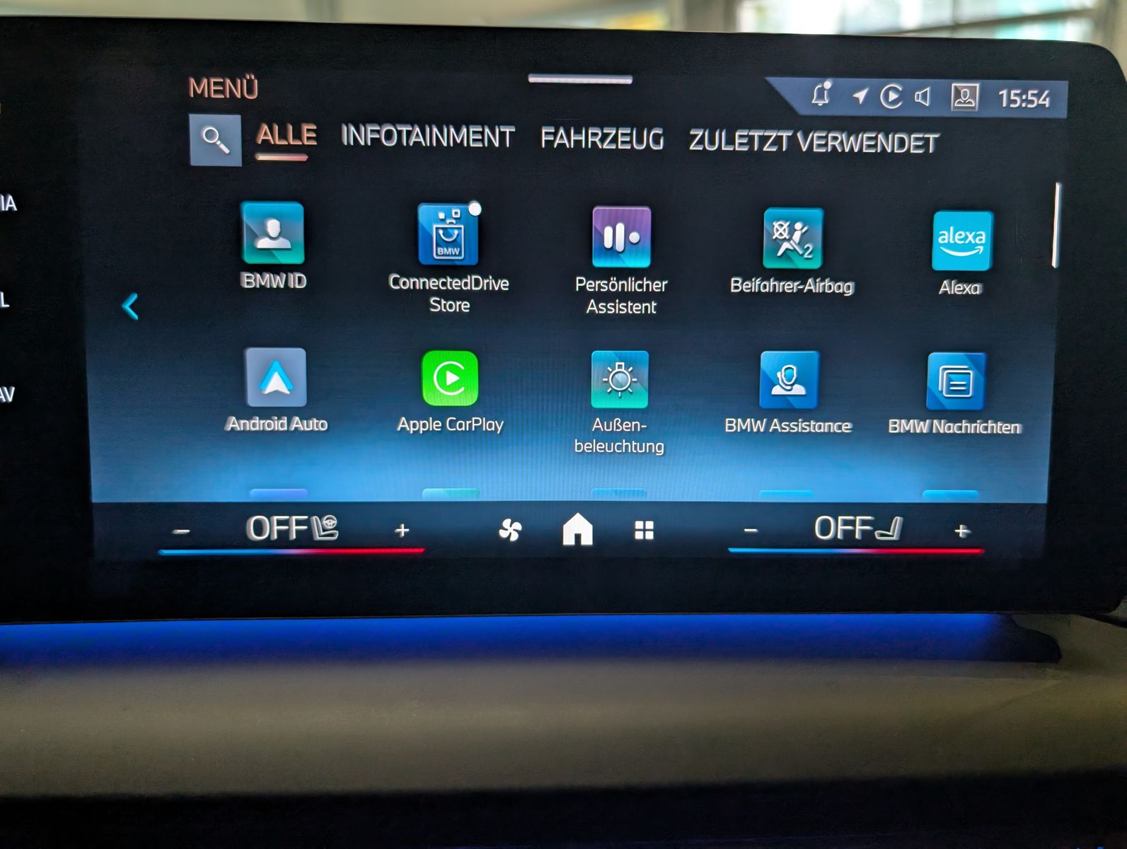 Fahrzeugabbildung BMW 123 i xDrive M-Sport Massag H/K Kamera Pano AHK