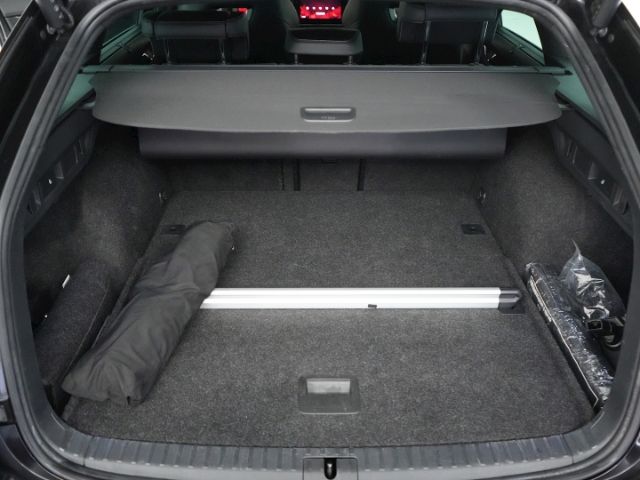 Octavia COMBI RS TSI DSG+LED LICHT+NAVI+RÜCKFAHR