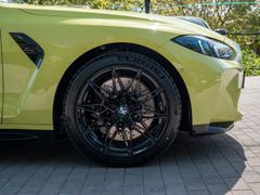 BMW M4 – 10 / 30