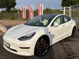 Tesla Model 3 Performance Dual AWD premium white 8fach - Tesla Model 3: Performance