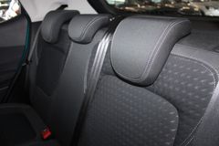 Fahrzeugabbildung Ford Fiesta Titanium Automatik 5-trg KLIMA WinterPake