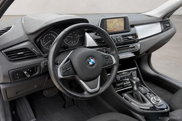 BMW 218 - 12