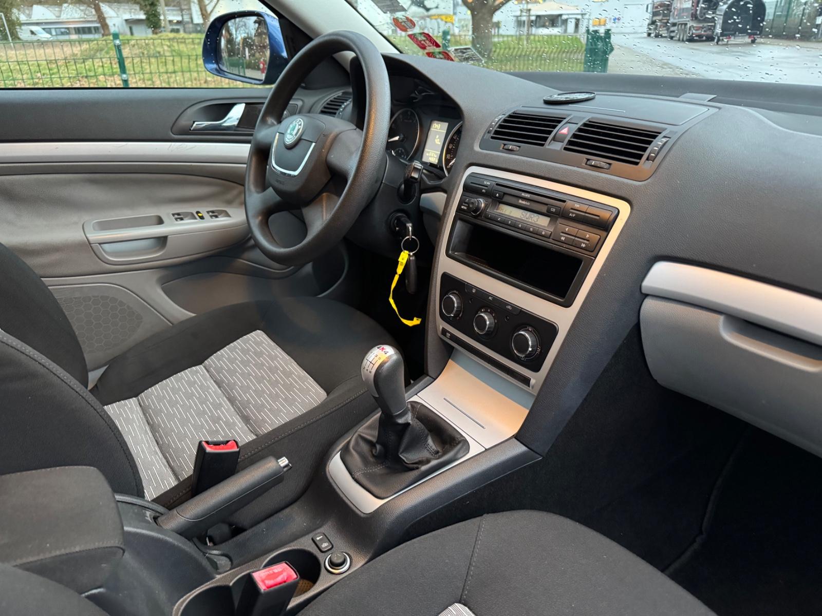 Skoda Octavia 2009 — photo 15