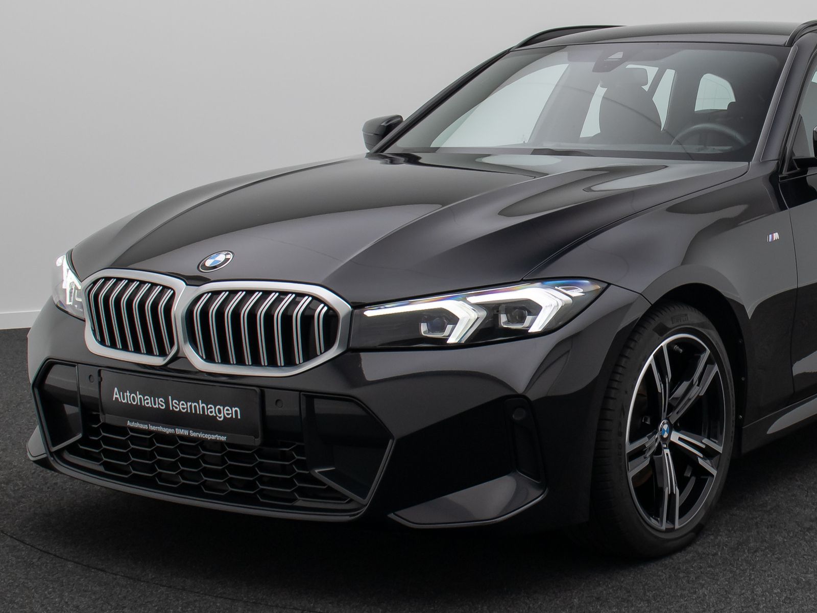 Fahrzeugabbildung BMW 320d xD M Sport DAB Alarm HUD Widscreen 18Zoll
