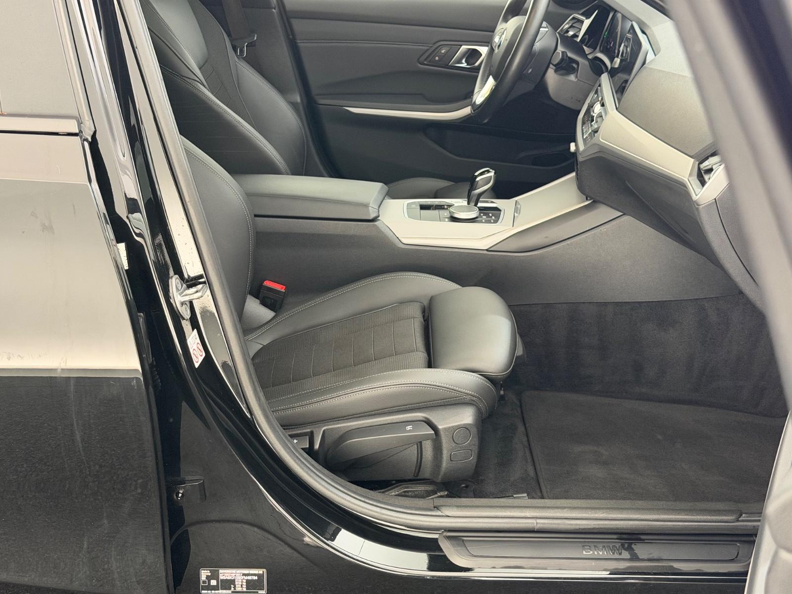 BMW 320 i Touring*ADVANTAGE*LED-STHZ-HiFi-LHZ-PANO, миниатюра 22