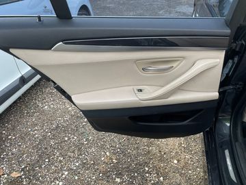 BMW 520 - 11