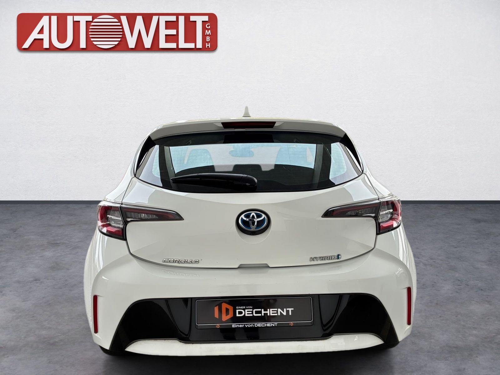 Fahrzeugabbildung Toyota Corolla 1.8 Comfort KAMERA NAVI LED ACC LM