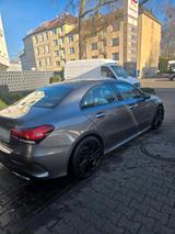 Mercedes-Benz mercedes a klasse 220a 4 matik 34500 km - Mercedes-Benz E 220 mit Benzin-Antrieb: Automatik