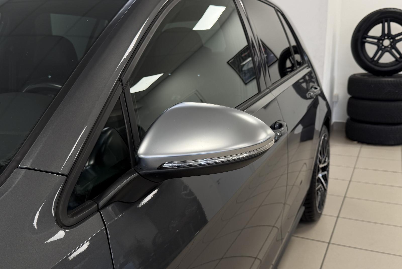 Volkswagen Golf VII R 4M *Akrapovic*PanSD*ACC*Carbon*Kamera