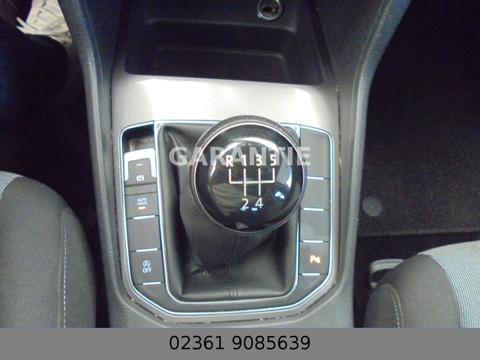 Fahrzeugabbildung Volkswagen Golf Sportsvan VII  BMT/Panorama/Start-Stopp