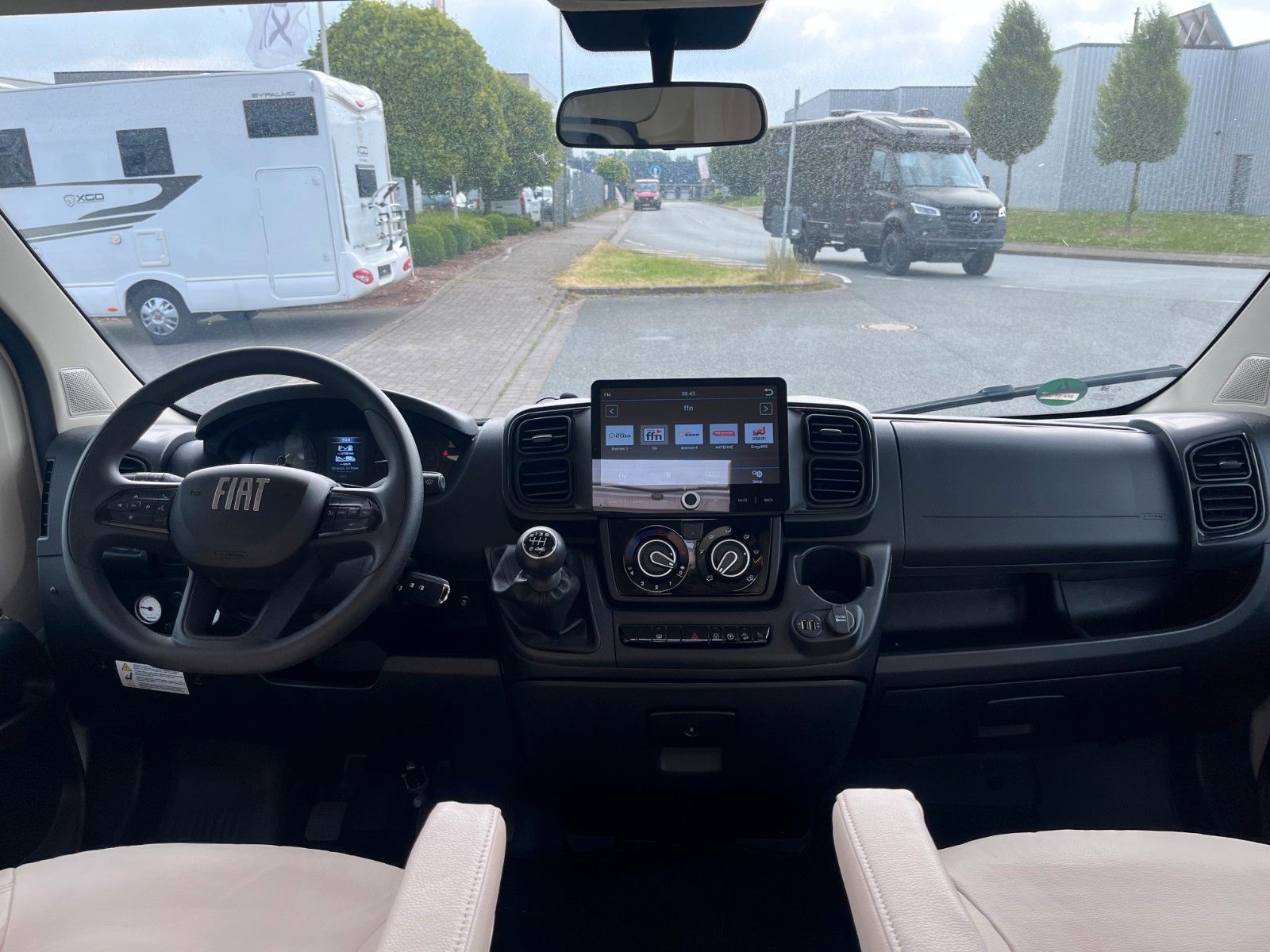 Fahrzeugabbildung XGO Dynamic 95 G - SAT, TV, AHK, Luft, Solar, Klima