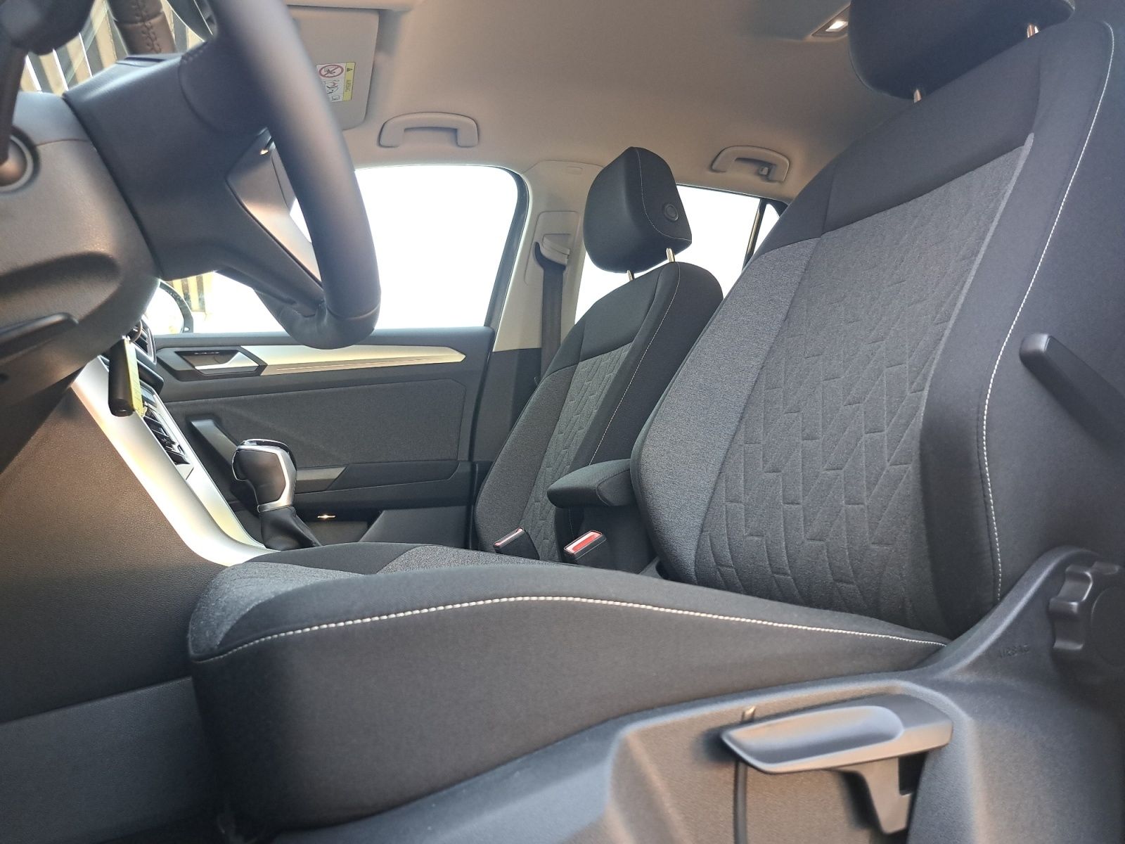 Volkswagen T-Roc - Bild 16