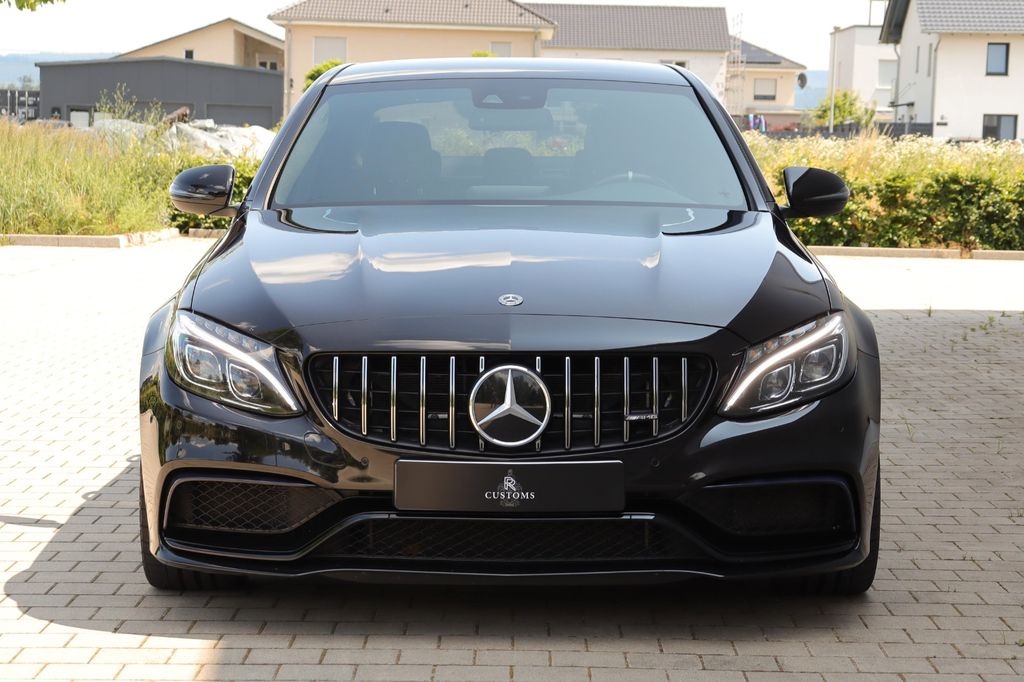 Mercedes-Benz C 63 AMG