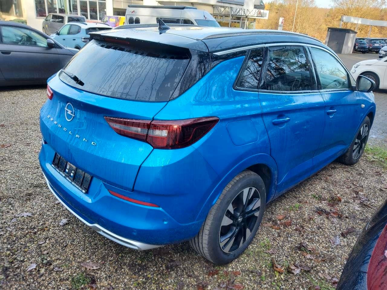 Fahrzeugabbildung Opel Grandland (X) ULTIMATE 4HYBRID NAVI/LED/360°/DAB