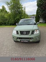 Nissan Pathfinder 2.5 dCi XE STIER BUNDESWEHR - : Bundeswehr