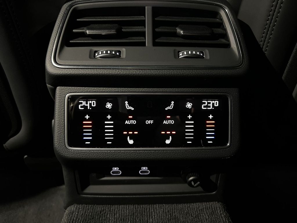 Audi RS6 UPE189k INDIVIDUAL Carbon B&O Dynamik+ Laser