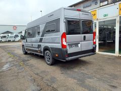 Adria Twin 640 SGX 60 Y Edition, Automatik